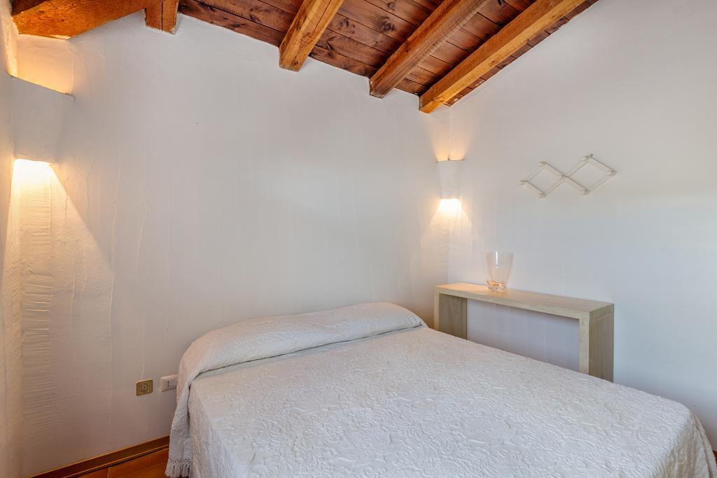 Le Case Di Mara - Appartamento Vista Mare A Porto Rotondo Exterior photo