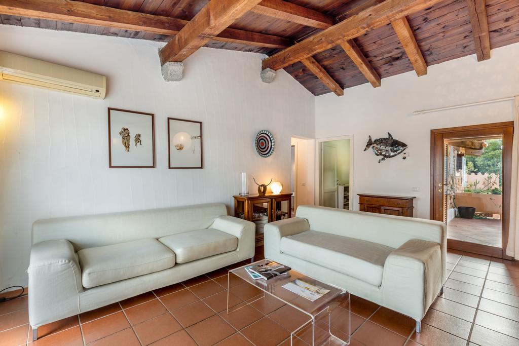 Le Case Di Mara - Appartamento Vista Mare A Porto Rotondo Exterior photo